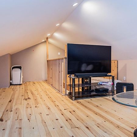 Centennial 6-Bedroom Waterfront Palace Sleeps 14 몬트리올 외부 사진