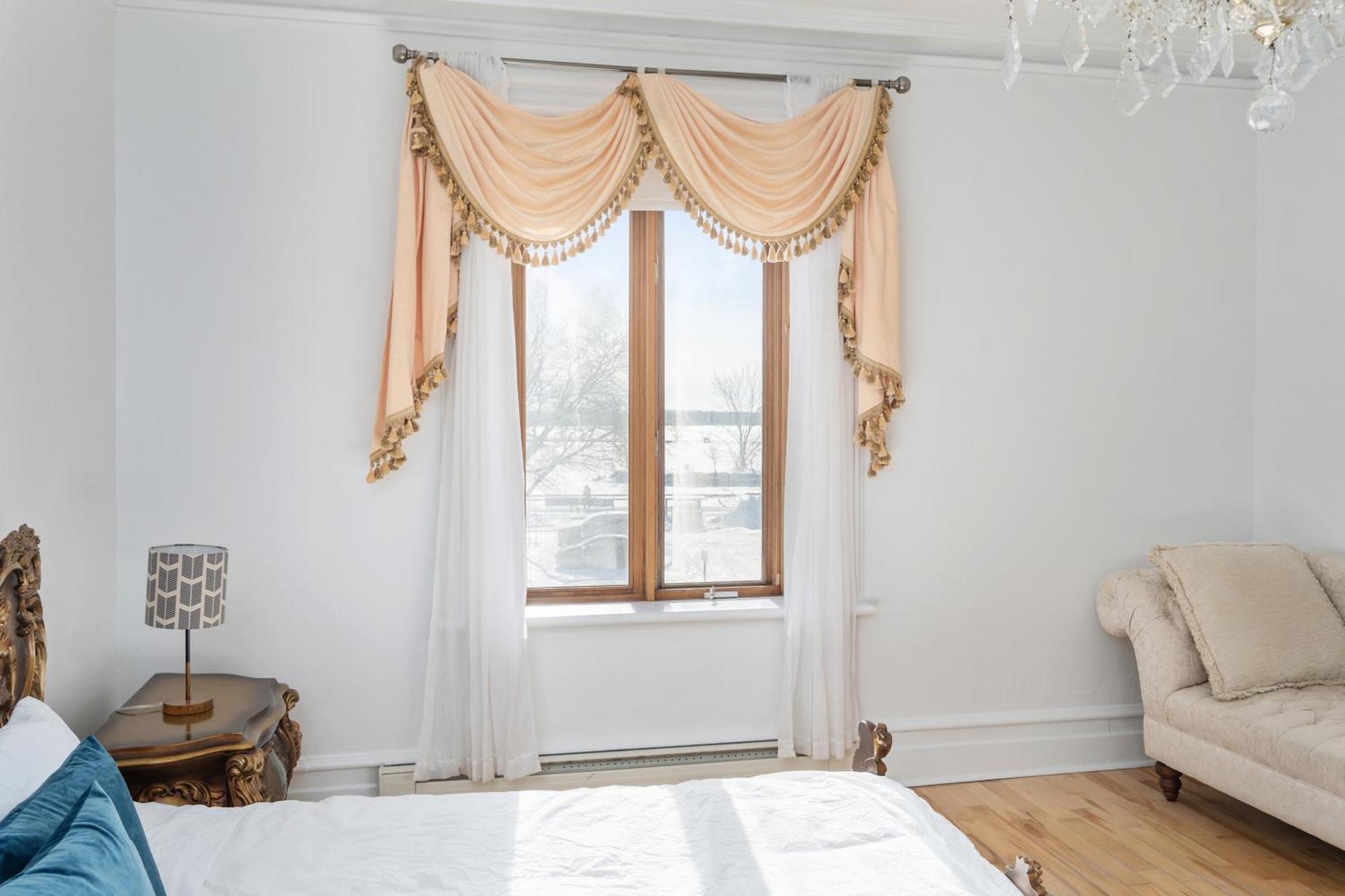 Centennial 6-Bedroom Waterfront Palace Sleeps 14 몬트리올 외부 사진