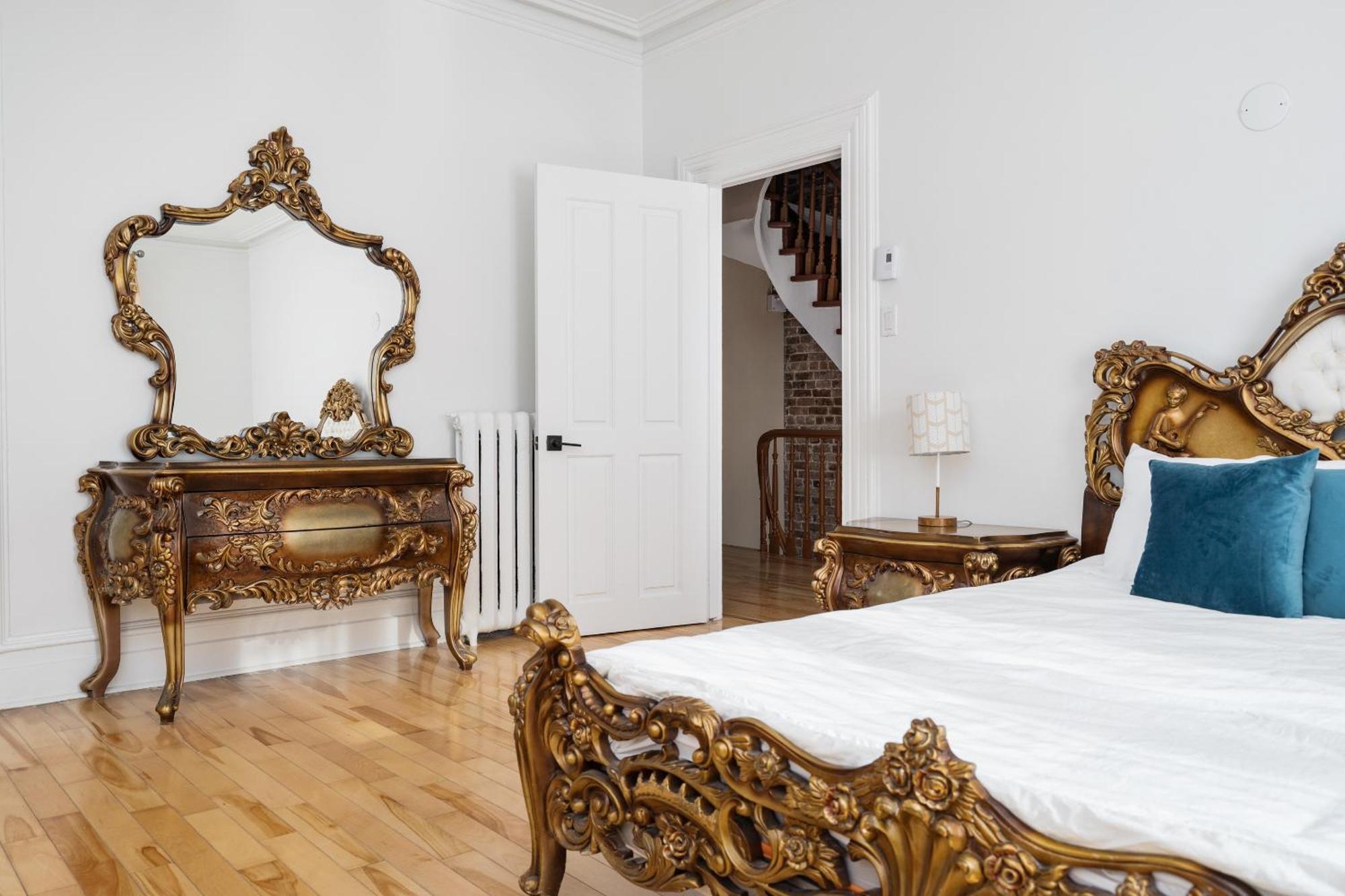 Centennial 6-Bedroom Waterfront Palace Sleeps 14 몬트리올 외부 사진