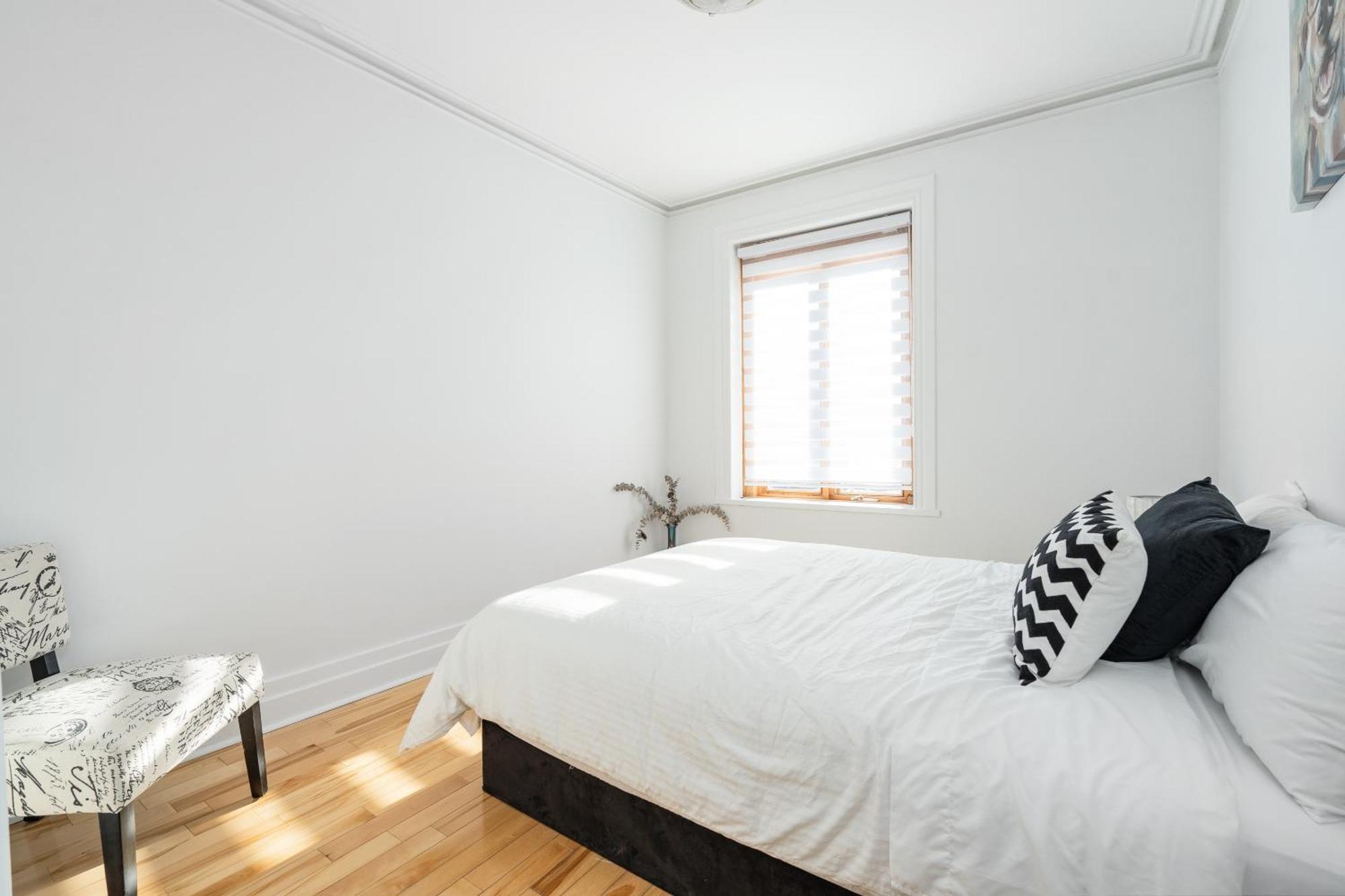 Centennial 6-Bedroom Waterfront Palace Sleeps 14 몬트리올 외부 사진